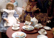 northlandz-alice-in-wonderland-dolls