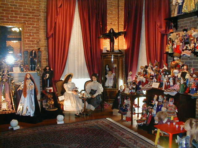 cornerofdollroom