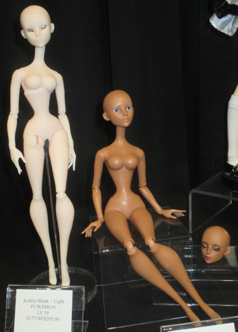 Kadira blank dolls in light and tan skin tones.
