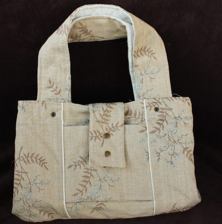 Bag of Goodies: Susan Gibbs creates bassinet bags for reborn baby dolls ...