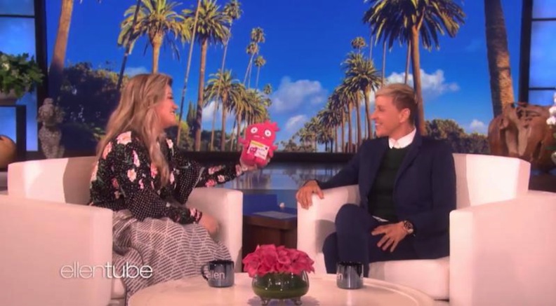 Kelly Clarkson and Moxy UglyDoll on "Ellen"