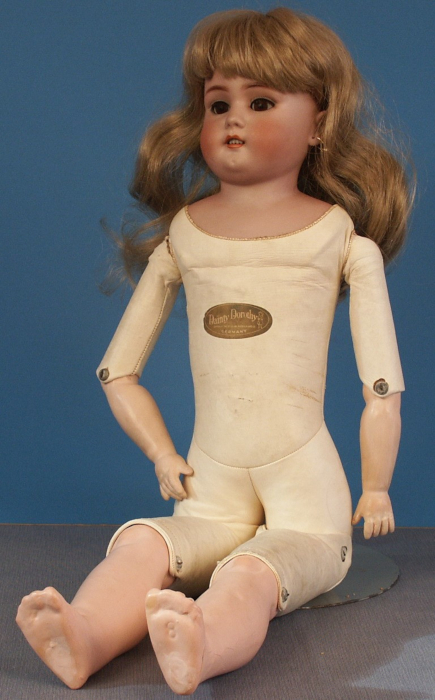 25-inch Dainty Dorothy doll