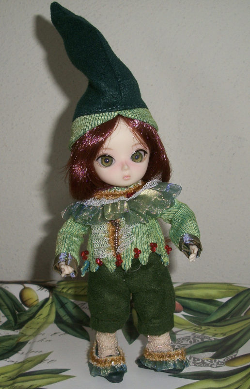 Beverly Hart: “Leococornye (5 inches) made by Ai Jun Planning celebrates the wearing of the green for St. Paddy’s Day 2021!”