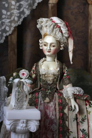 Maria Mordvinkova’s wooden dolls carve links to the past | DOLLS magazine