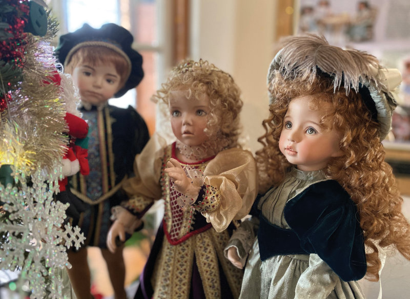 Dianna Effner's private Doll collection to be auctioned starting Sept. 5