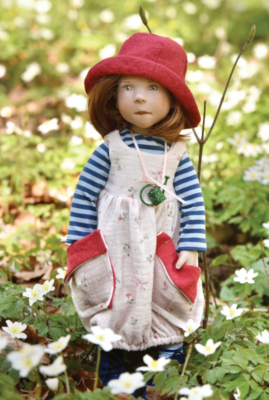 Vivan is an 18-inch junior doll from Zwergnase.