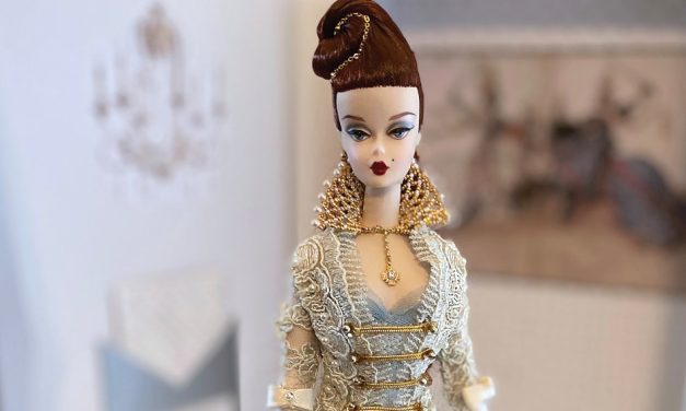 Collector Dal Rosario Lowenbein Designs Elegant Doll Fashions