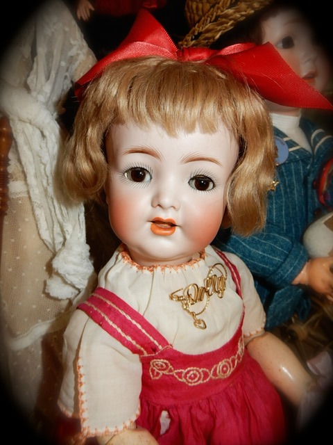 Sturbridge Ma Doll,Bear & Miniature Show & Sale