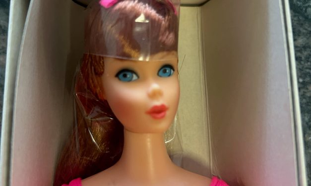 Curious Collector: Mattel 1967 Standard Barbie