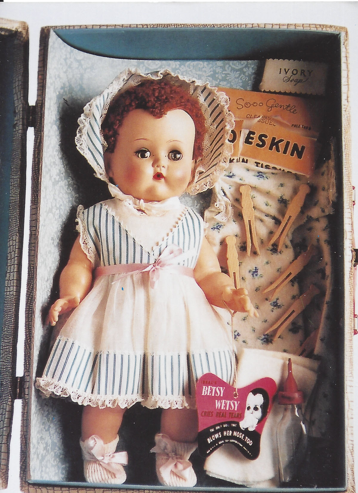 Drink-and-Wet Dolls: Betsy Wetsy and Tiny Tears | DOLLS magazine