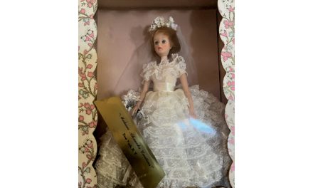 Curious Collector: 1965 Madame Alexander Yolanda Bride
